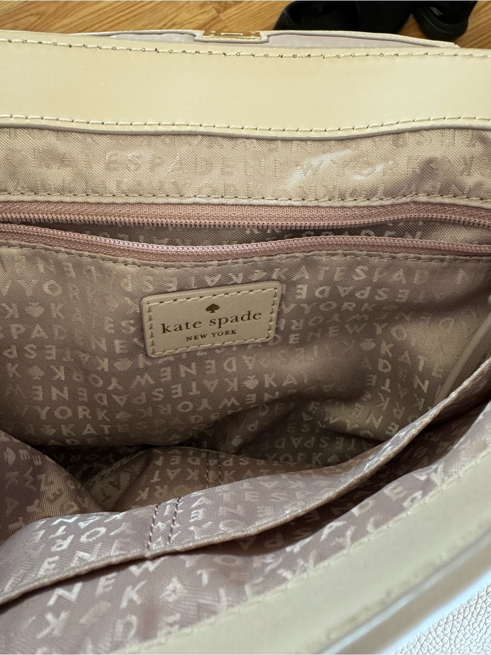 Kate Spade Serrano Place Pearl
Dorina Satchel - Warm Beige - (Used) - Picture 14 of 16